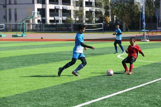 西甲-莱万哑火贝克尔制胜 巴萨0-1皇家社会